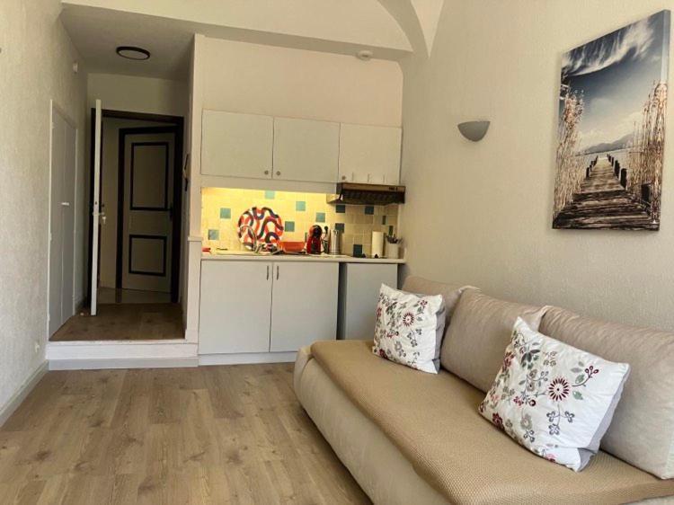 Studios - Menton Old Town - Near The Beach And Shops Bagian luar foto